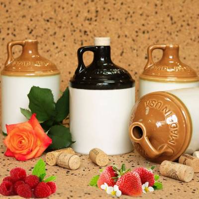 Бутылка для крепких напитков с ручкой 1 л