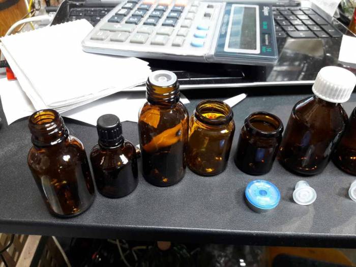 Купити Купити Купить Крышка пластик с КВП "Санит" 18 мм универсальная в Україні в Україні