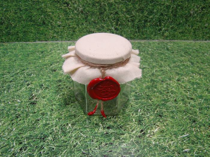 Эксклюзивная баночка Авокадо в форме шестигранника объёмом 0.196 л 1