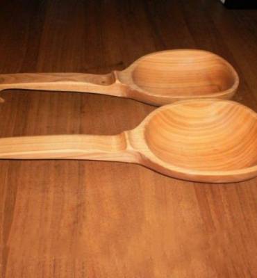 Черпак резной средний вишня Мирт