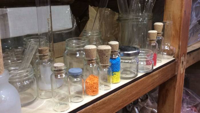 Купити Купити Стеклянная банка с резьбой Алибаба 0,350 л в розницу и оптом в Україні в Україні