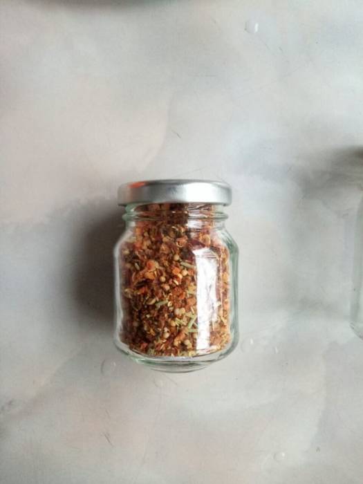 Купити Купити Стеклянная банка с резьбой Алибаба 0,350 л в розницу и оптом в Україні в Україні