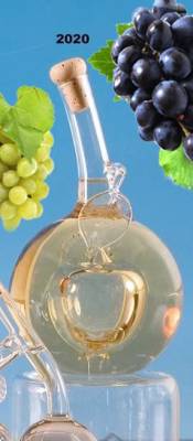 Пляшка у вигляді яблука