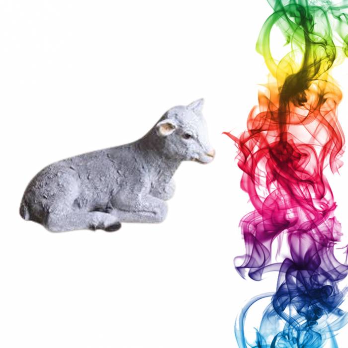 Садовая фигура купить Ягненок лежачий высота 25 см жасмин