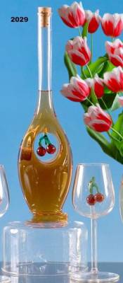 Бутылка с вишенками