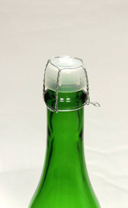 Бутылка Прованс для сильно и средне газированных алкогольных и безалкогольных напитков объемом 0,75 литра