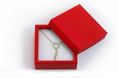 Коробочка подарочная Диамант красная