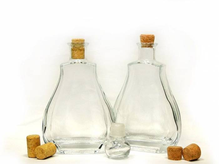 Стеклянная бутылка Камбоджа 0,5л  под крепкие спиртные напитки