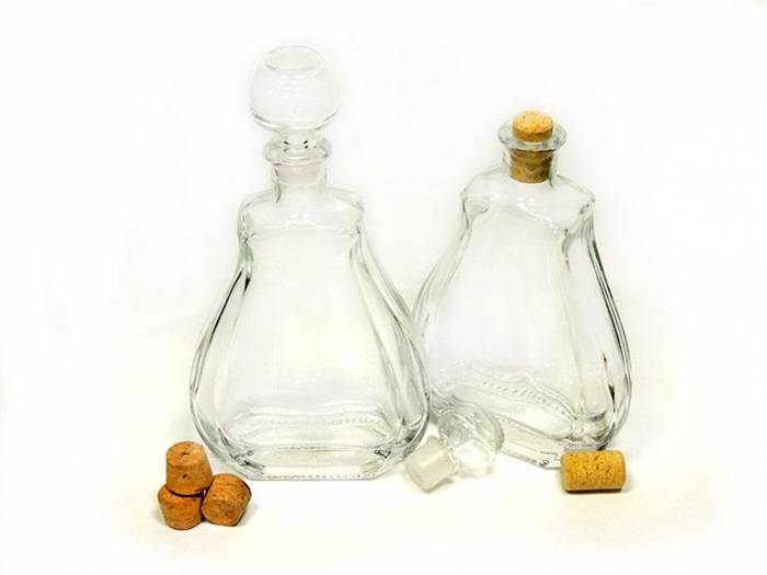 Купить изящную стеклянную бутылку Камбоджа