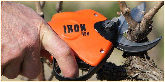 Электрический секатор Iron 400