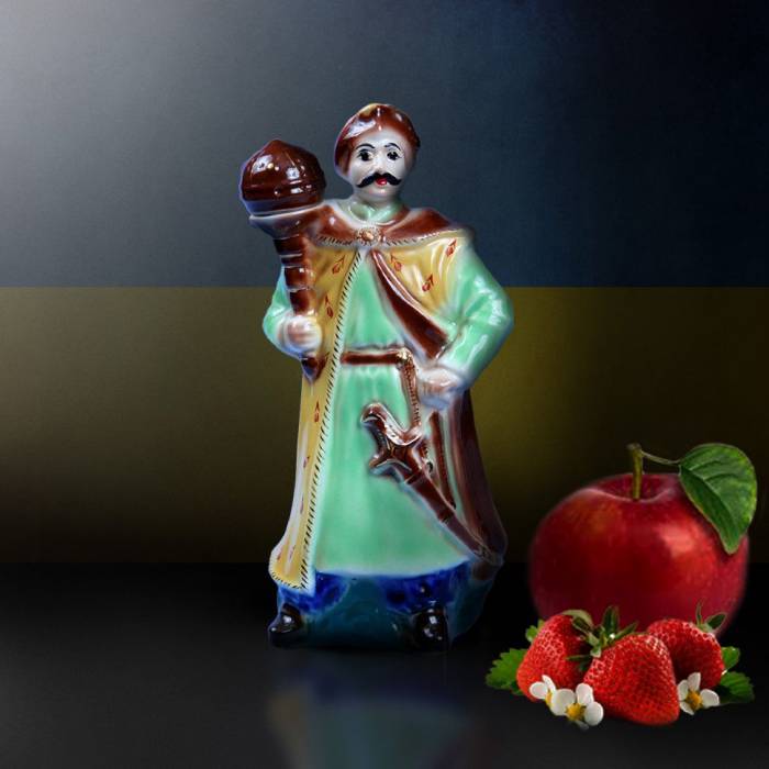 Купити Купити Бутылка сувенирная "Гетьман c шаблей" 1 л в Україні в Україні