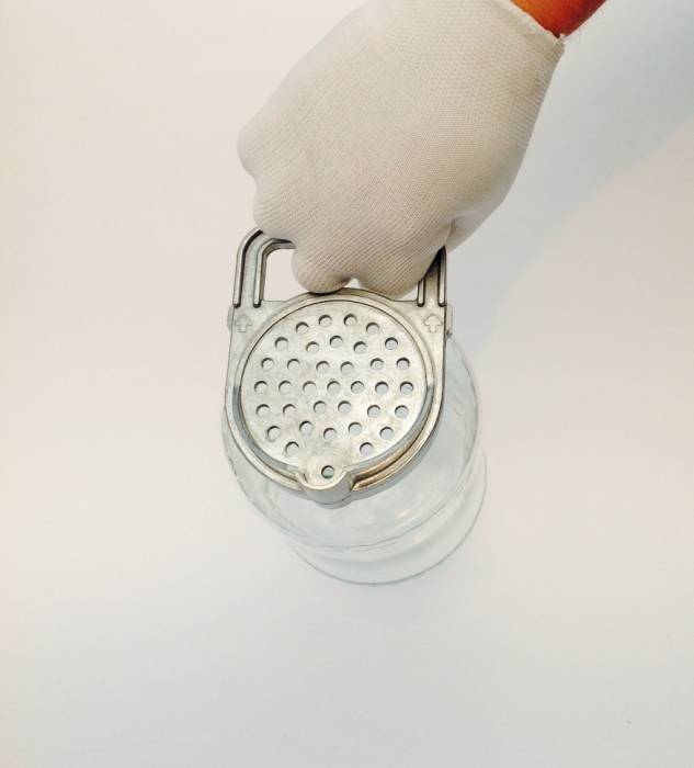 Дюралевое сливное устройство с ручкой Грондо под банки СКО и твист