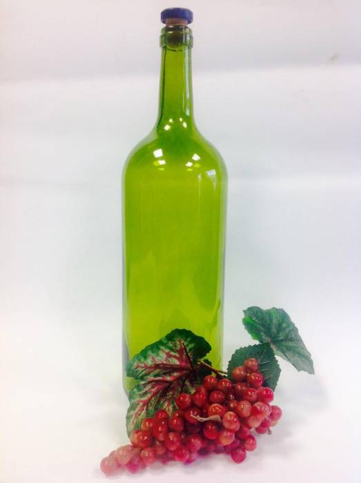 Большая бутылка винная оливковая 1,5 л Бухарест 1 2