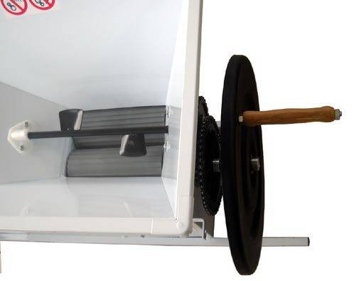 Где купить ручная дробилка для винограда с гребнеотделителем Балчик