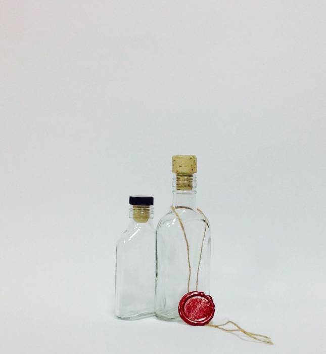 Купити Купити Стеклобутылка прозрачная универсальная под винтовую резьбу Питер 100 мл в Україні в Україні