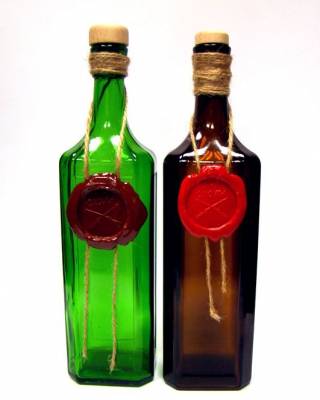 Сургучная печать на бутылке 1