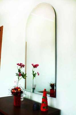 Купить зеркало с фацетом 20 мм арка 1200 x 600 мм Индийский