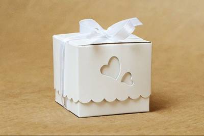 Бонбоньерка Сердце белая