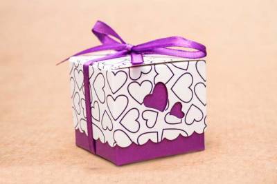 Коробочка подарочная Сердце бело-фиолетовая
