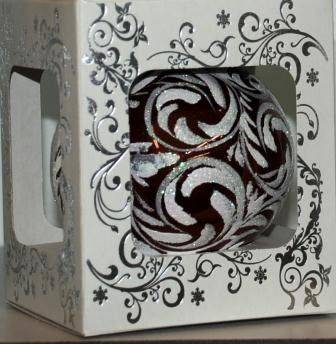 Снежная королева на голубом - Елочная игрушка - 80 мм.