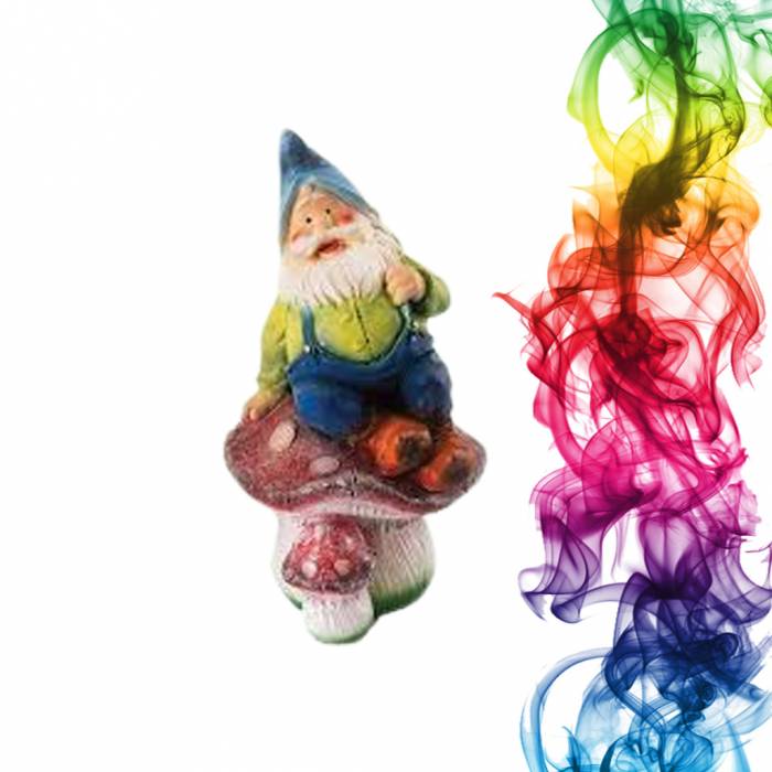 Садовая фигура купить Гном на грибе высота 24 см яблоня