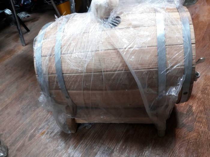 Купить Дубовые жбаны 20л для напитков Диптих Мэрилин