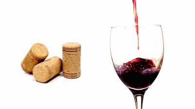 Микро корковая пробка с нанесением изображения.24х43мм.Используется для дорогих портвейнов. 2