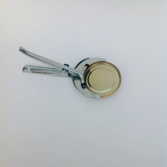 Купити Купити Классический ключ старого типа Гомель для открытия закаточных консервных крышек. Надежный, проверенный, функциональный, механический в Україні в Україні