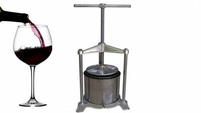 Ручной пресс для винограда Р 120 5.3 литра Италия Уно