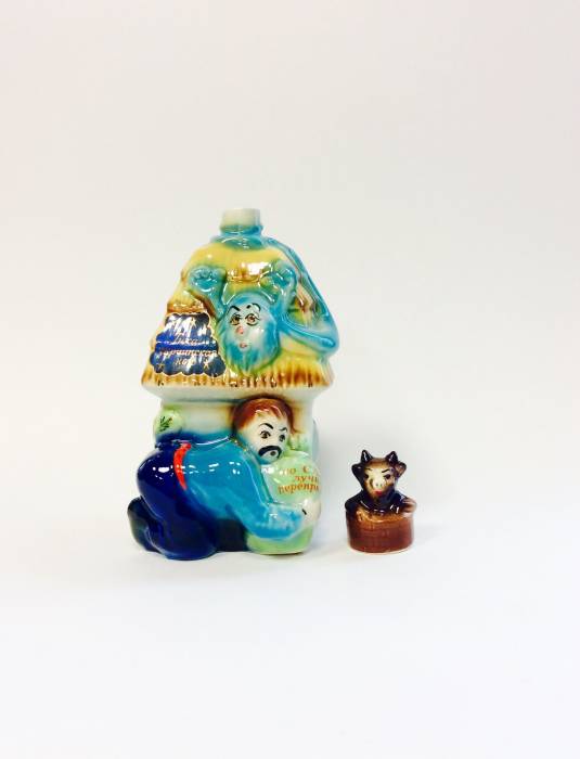 Бутылка Украинская ночь. Продается фарфоровая бутылка