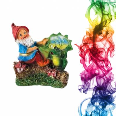 Садовая фигура купить Гном на пеньке высота 25 см виноград