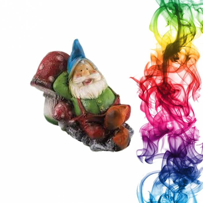 Садовая фигура купить Гном лентяй высота 18 см крыжовник