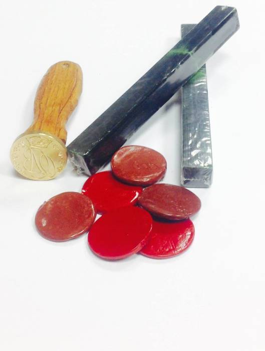 Сургучные печати на заказ с нанесением ваших инициалов и изображений